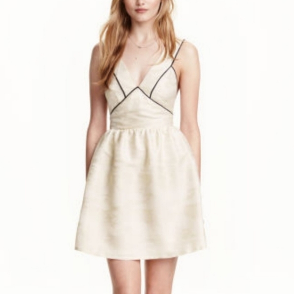 H&M Jacquard Weave Dress in Ivory 10 NWT - Picture 1 of 5